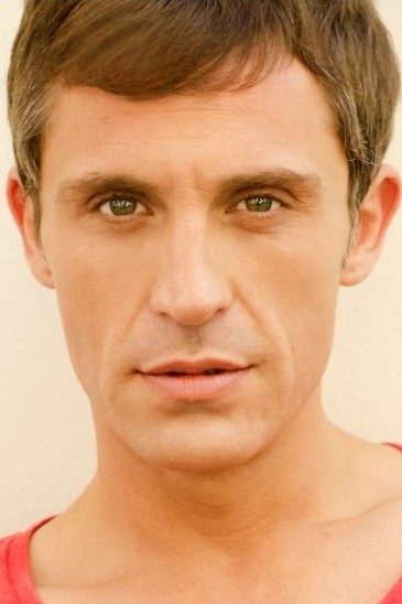 Pedro Pablo Isla backdrop