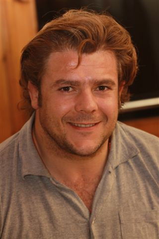 Andrea Lo Cicero backdrop