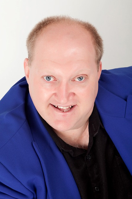 Craig Ingham backdrop