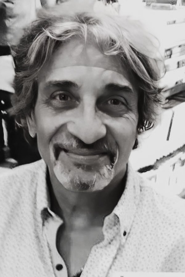 Raul Kalandra backdrop