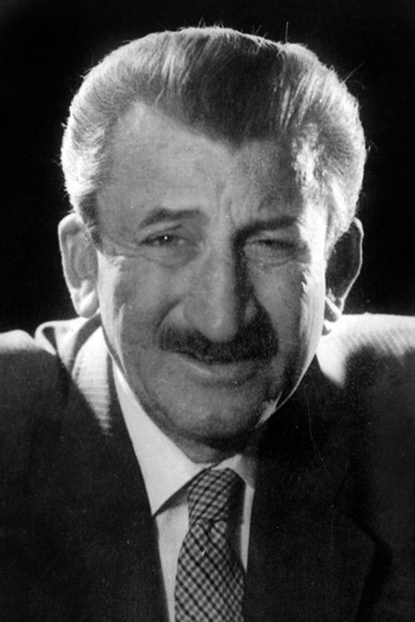 Salih Tozan backdrop