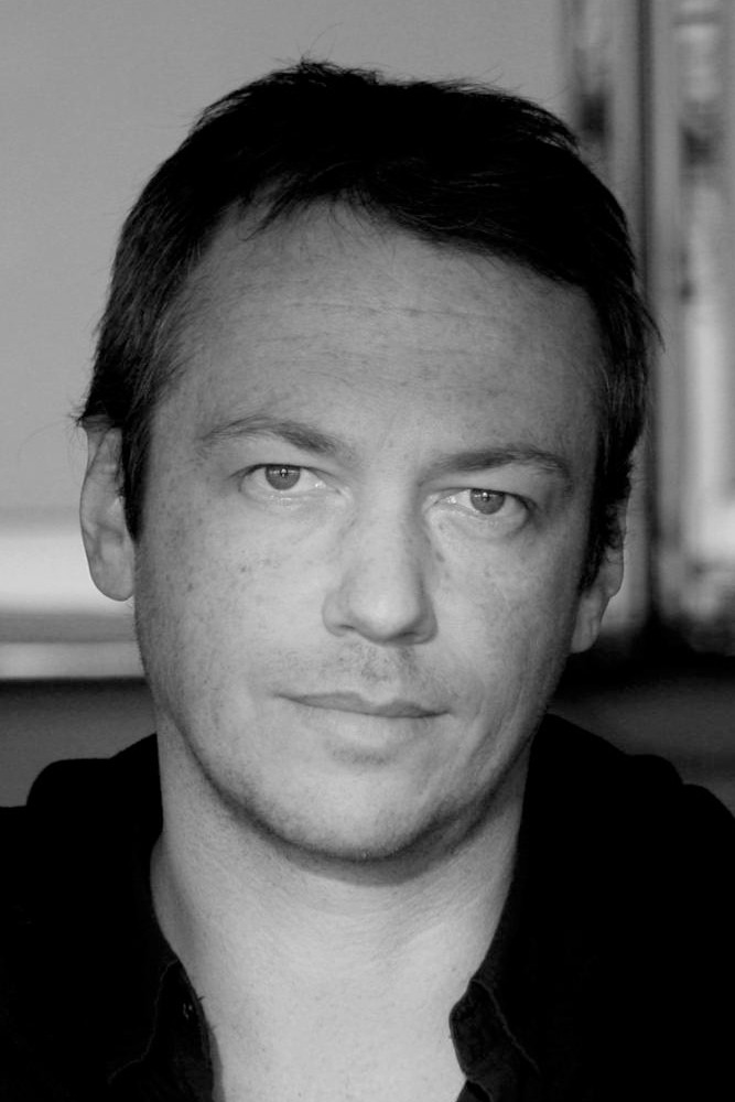 Thibault Lang-Willar backdrop