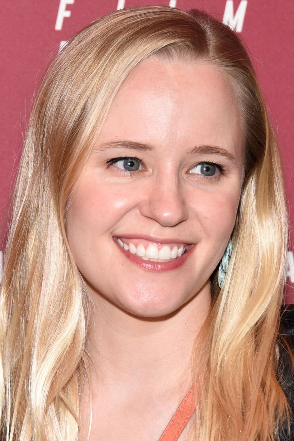 Kelly O'Sullivan backdrop