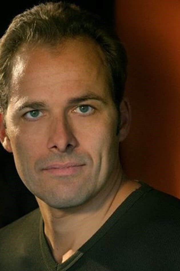 Alexander von Roon backdrop