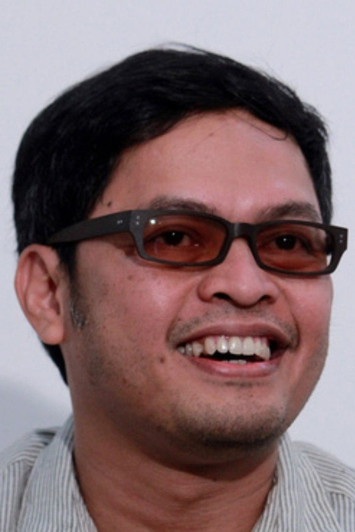 Hilman Mutasi backdrop