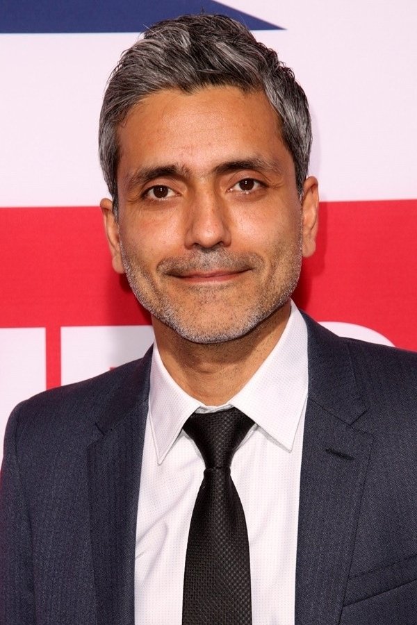 Babak Najafi backdrop