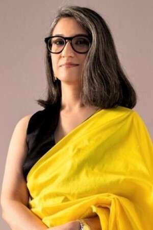 Seher Aly Latif backdrop