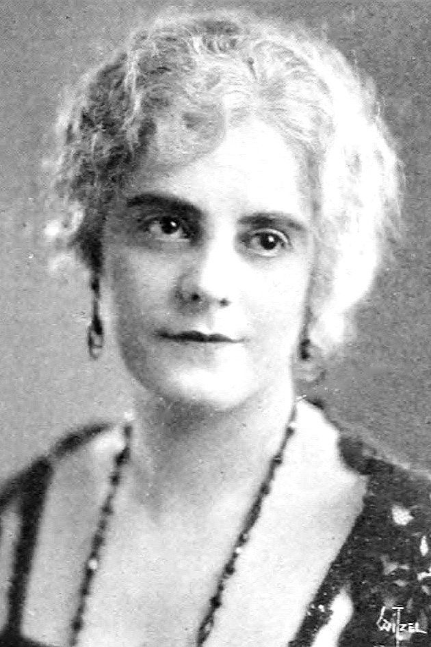 Evelyn Sherman backdrop