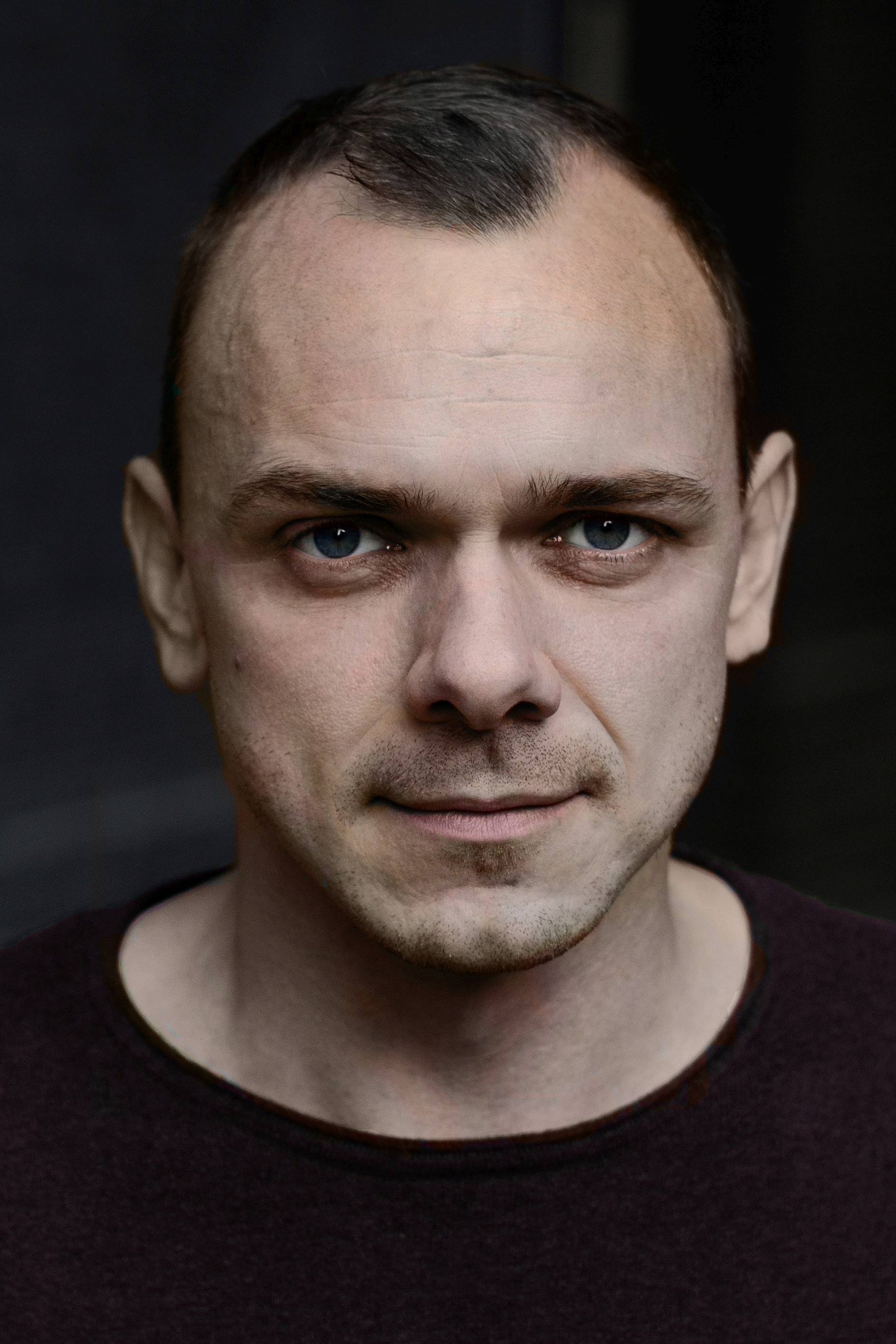 Konstantin Lindhorst backdrop