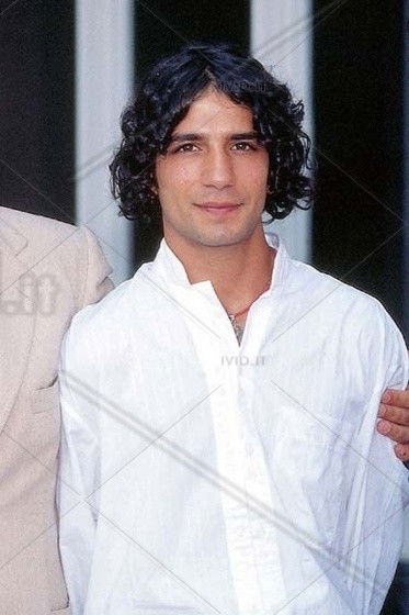 Karllo DeFilipi backdrop