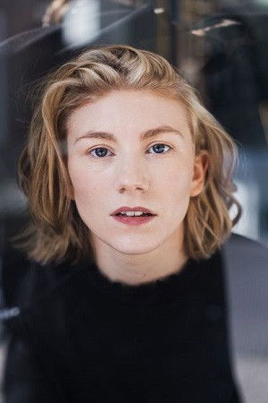 Elena Berthold backdrop