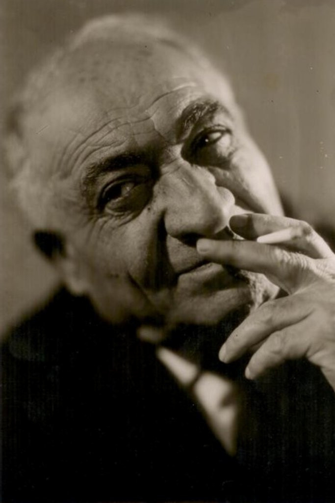 Avet Avetisyan backdrop