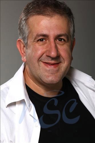 Antônio Destro backdrop