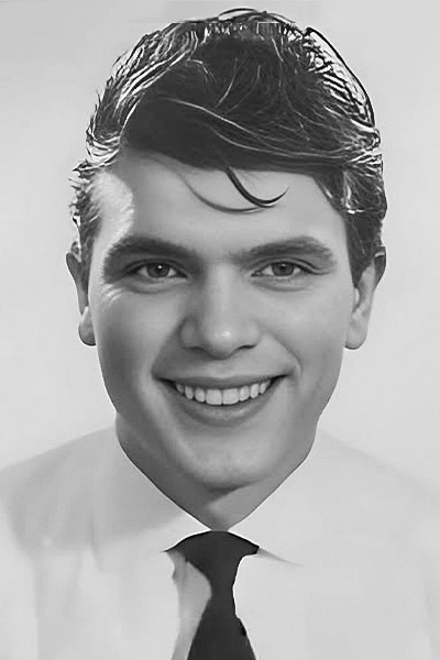 Samim Meriç backdrop