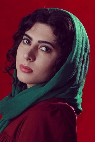 Nazanin Ahmadi backdrop