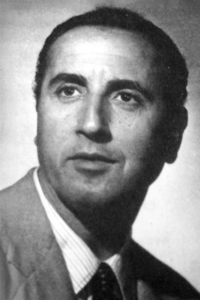 Faruk Kenç backdrop