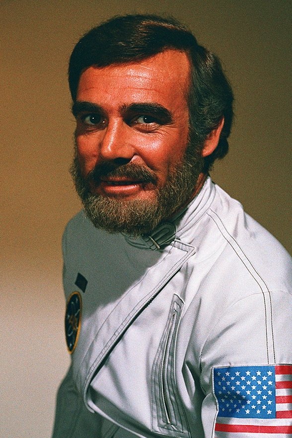 Robert Gunner backdrop