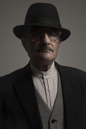 Raouf Ben Amor backdrop