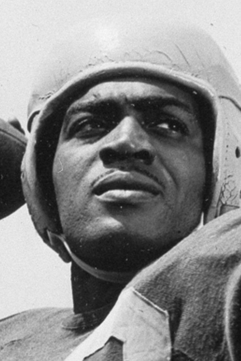 Kenny Washington backdrop