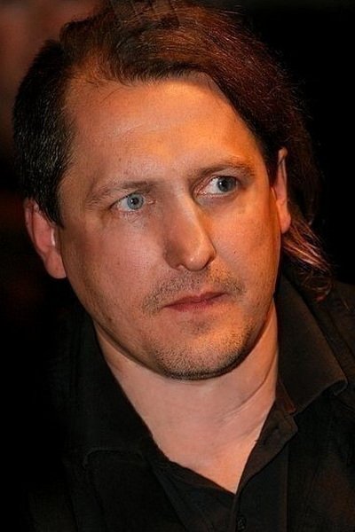 Konstantin Maksimov backdrop