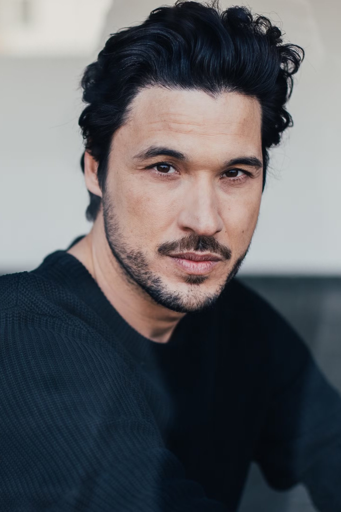 Alexander Milo backdrop