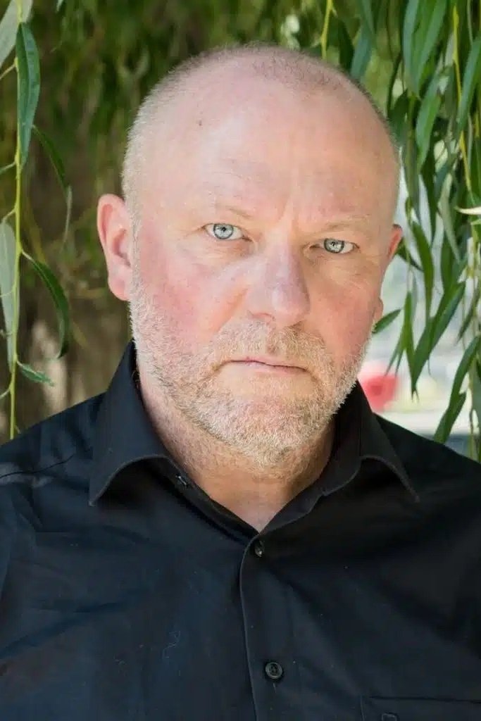 Thomas Bastkowski backdrop