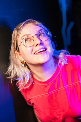 Isabella Roland backdrop