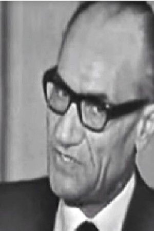 Amin Yousseff Ghurab backdrop