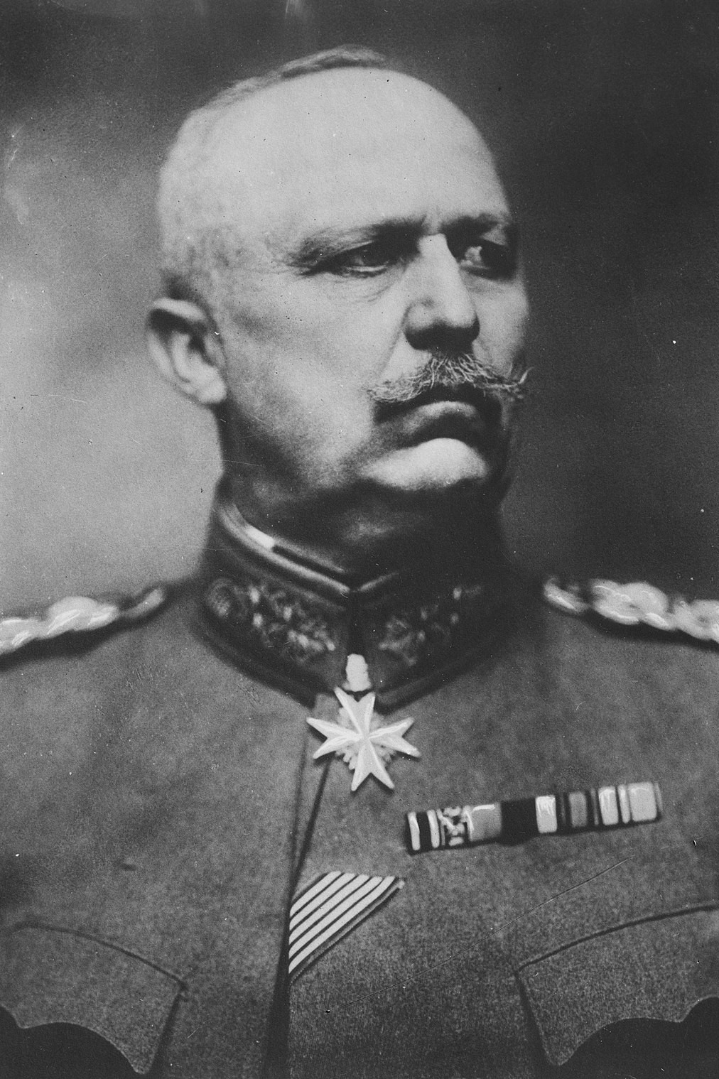 Erich Ludendorff backdrop