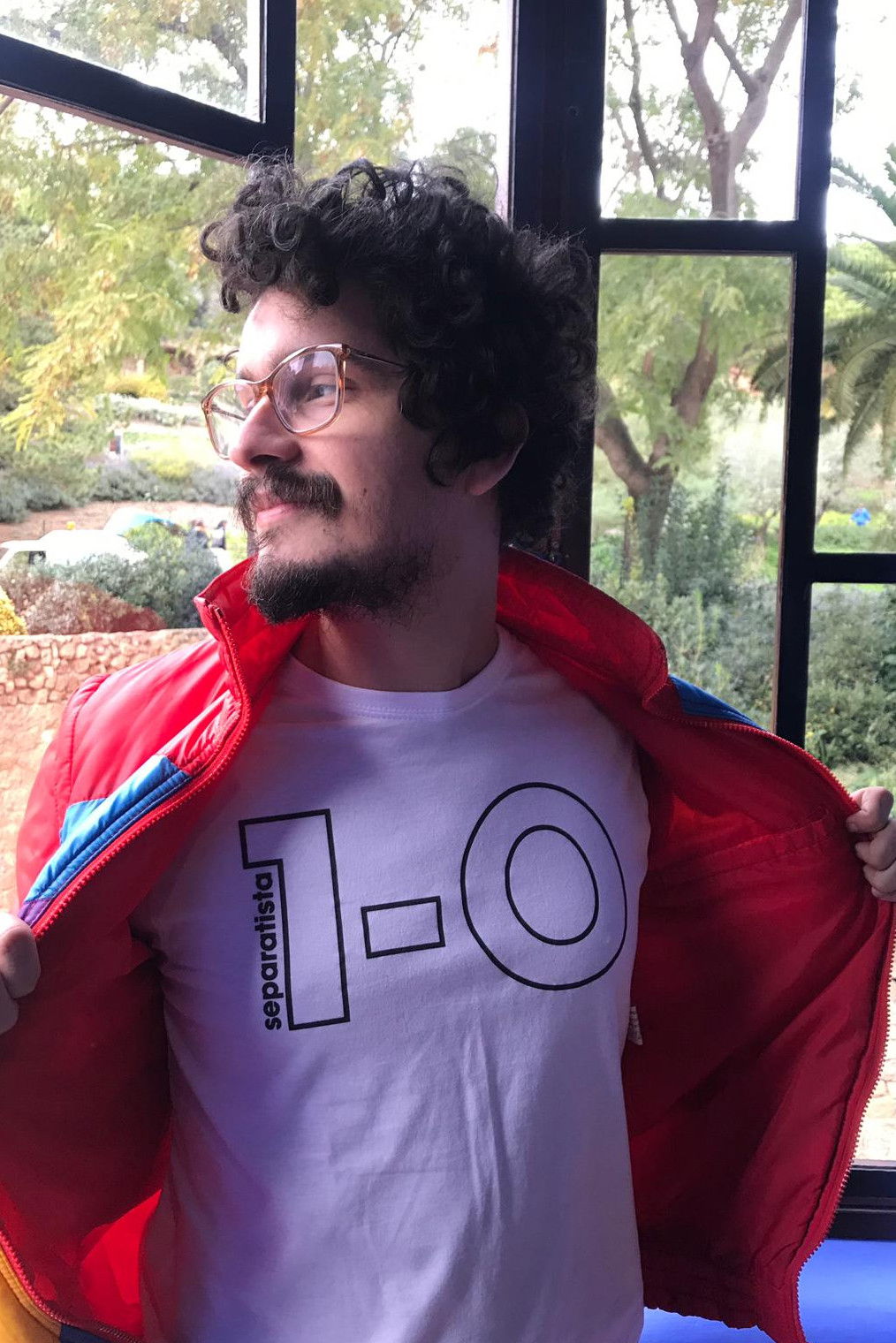 Ramon Porto Mota backdrop