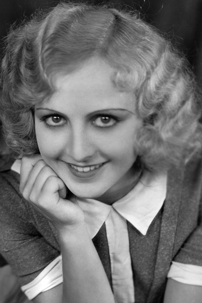 Sandra Ravel backdrop