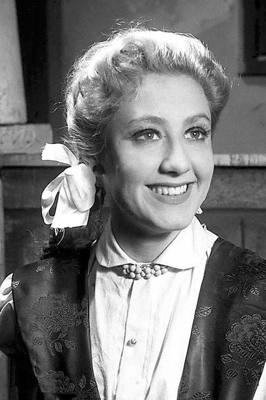 Józsa Hacser backdrop