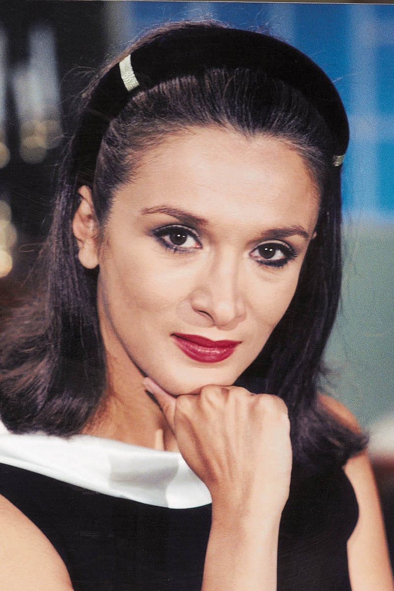 Mary Vidali backdrop