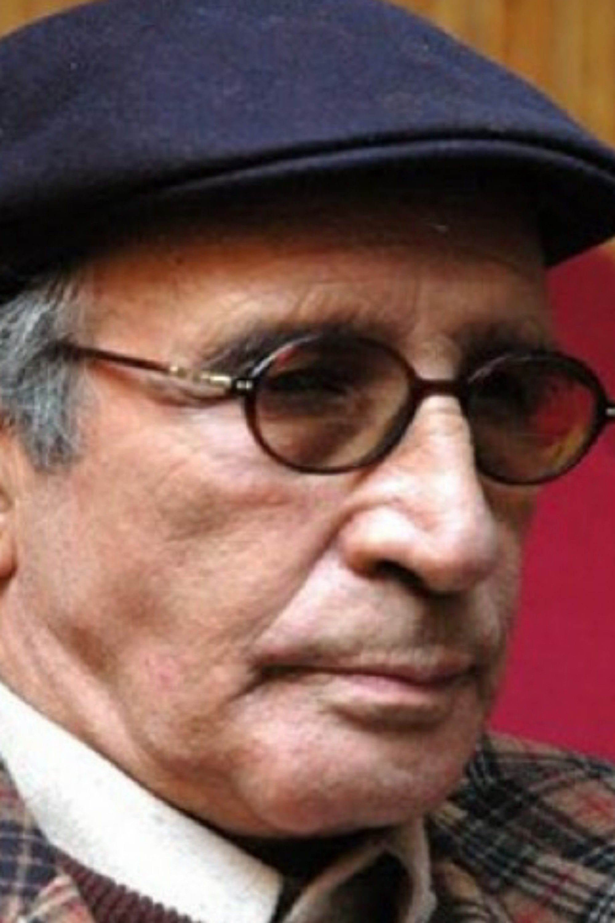 Mohamed El Habachi backdrop