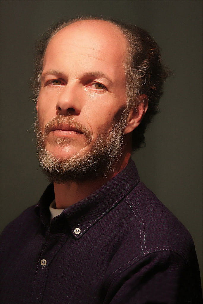 Álvaro García backdrop