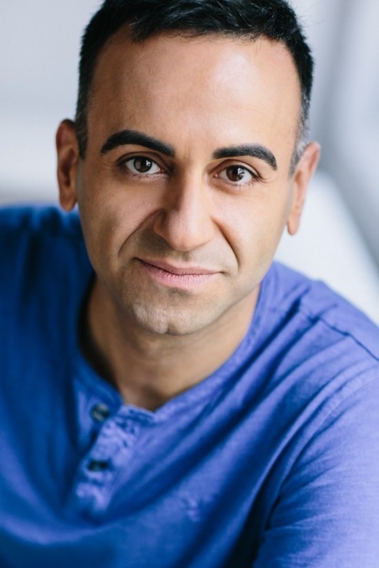 Babak Haleky backdrop