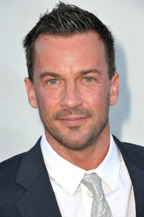 Craig Parker backdrop