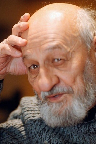 Ducho Mundrov backdrop