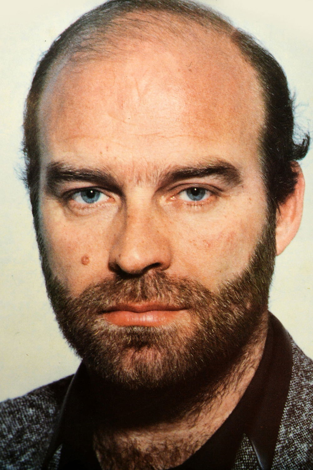 Ndriçim Xhepa backdrop