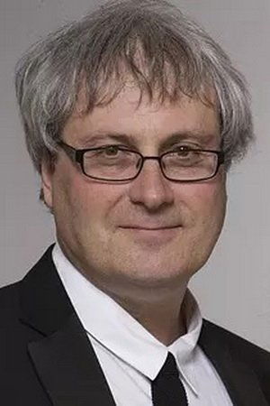 Simon Curtis backdrop