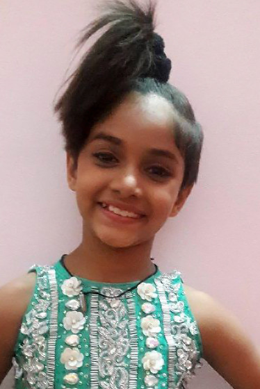 Ditya Bhande backdrop