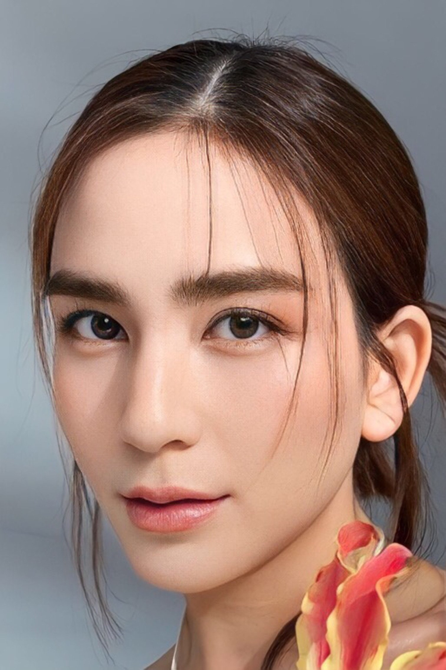 Chidjun Hung backdrop