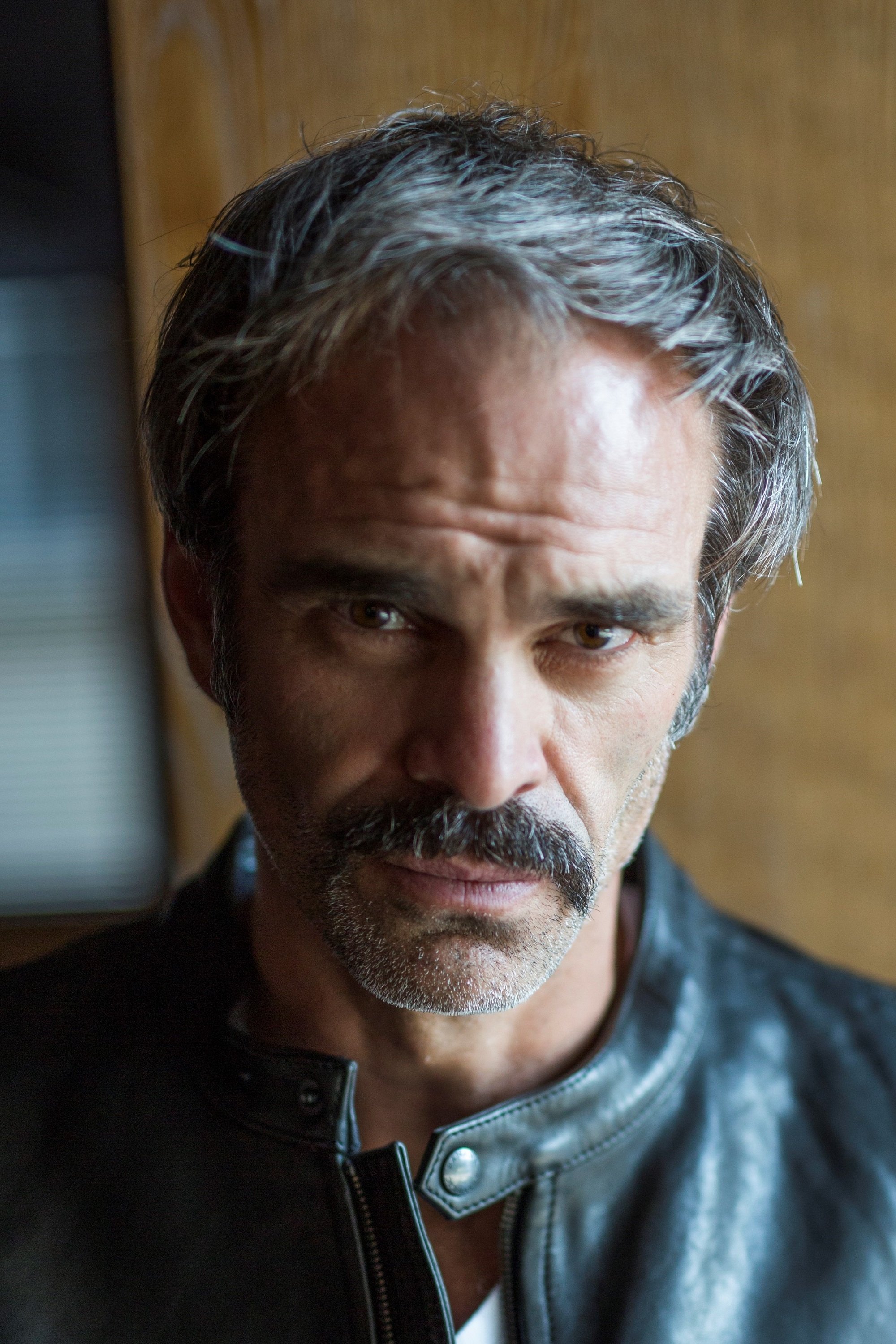 Steven Ogg backdrop