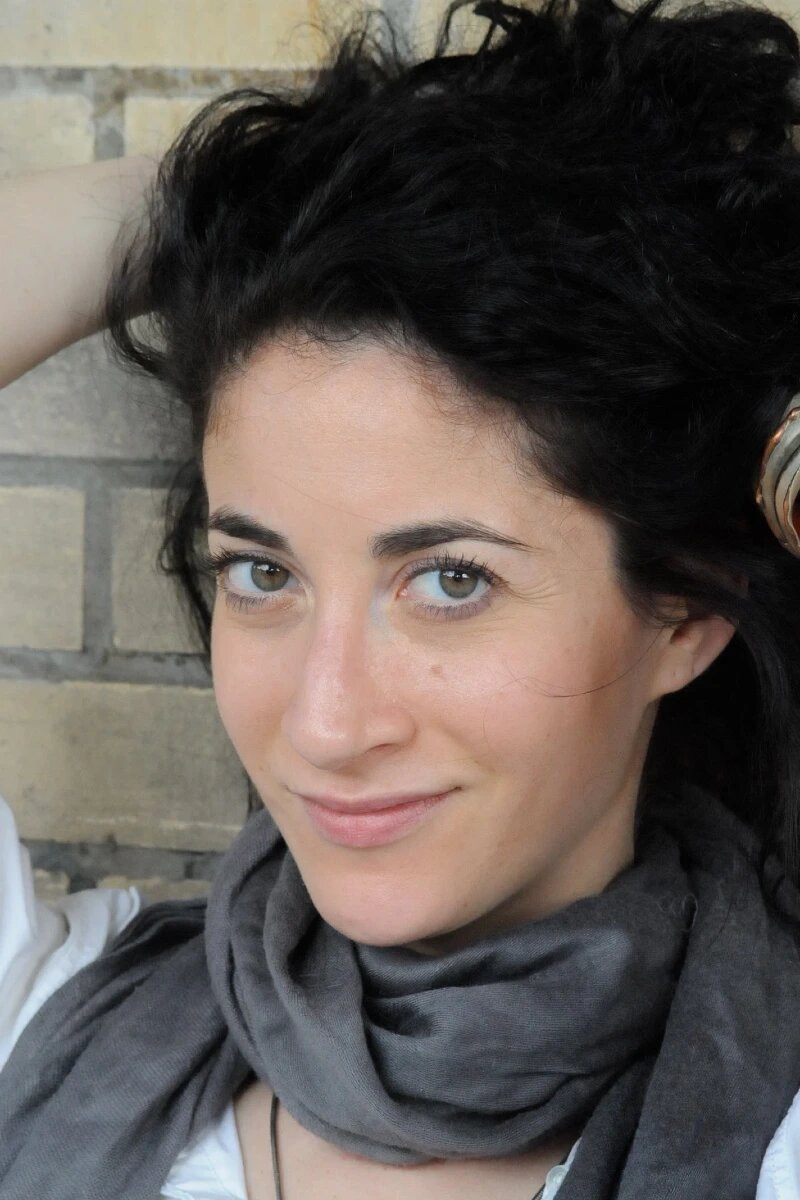 Lauren Oliver backdrop