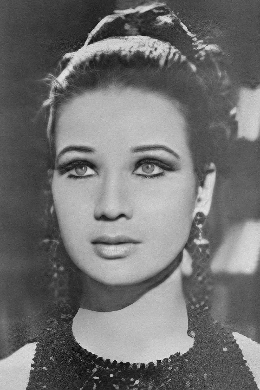 Zubaida Tharwat backdrop
