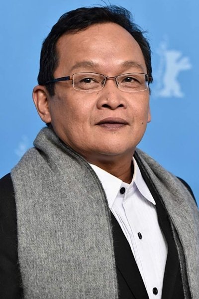 Joel Saracho backdrop