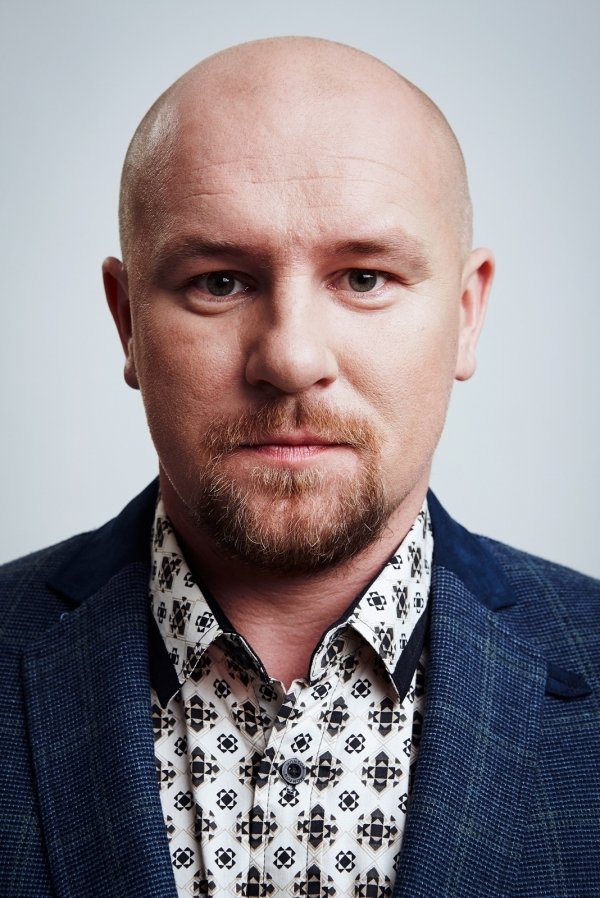 Ramūnas Cicėnas backdrop