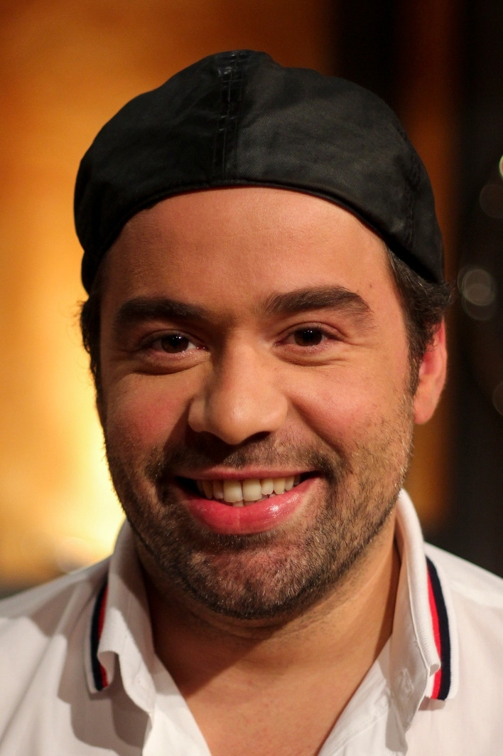 Luis Filipe Borges backdrop