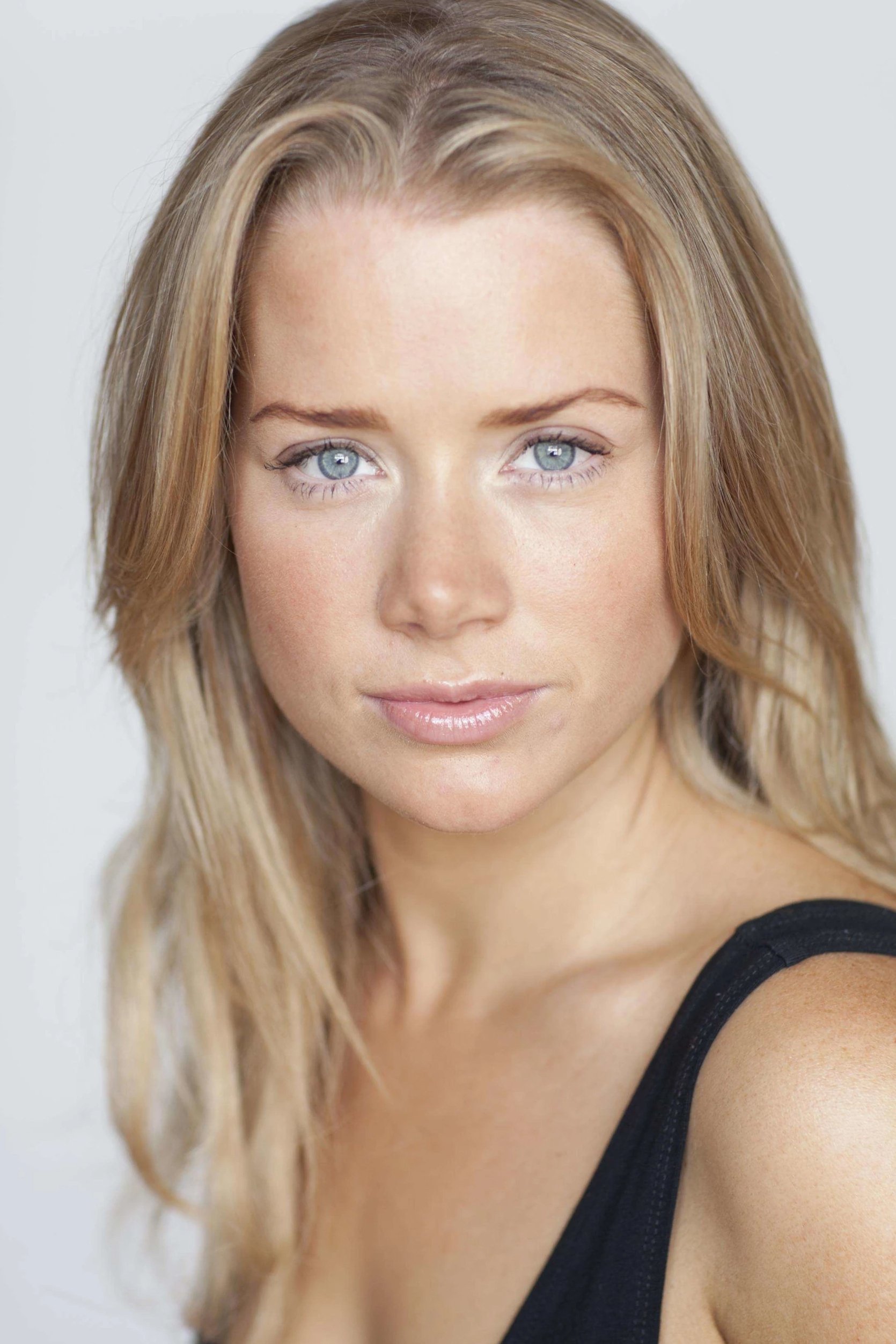 Shara Connolly backdrop