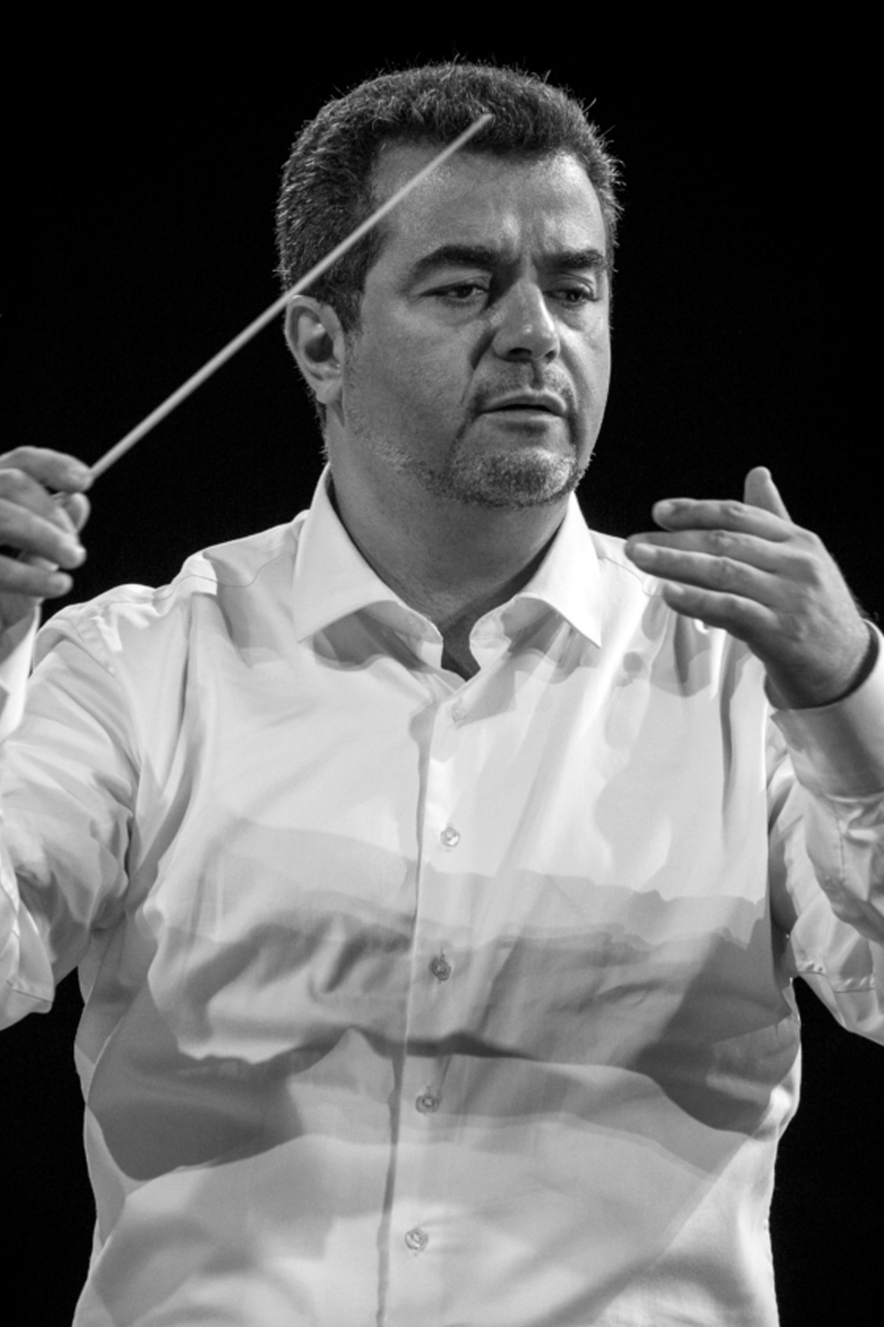 Amine Kouider backdrop